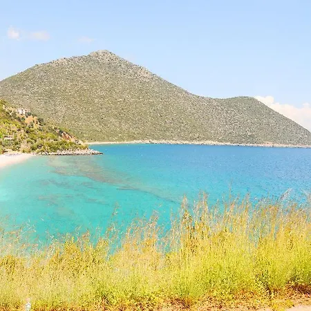 Paraskevas Beach Hotel Otel Tirós