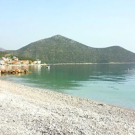 Paraskevas Beach Hotel Otel Tirós