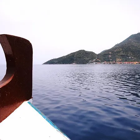Ξενοδοχείο Paraskevas 3*