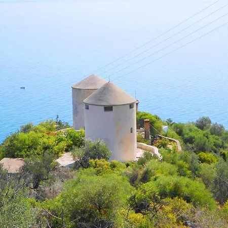 Ξενοδοχείο Paraskevas Τυρός