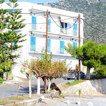 Paraskevas 3* Τυρός