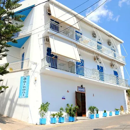 Paraskevas Boutique 3* Tirós