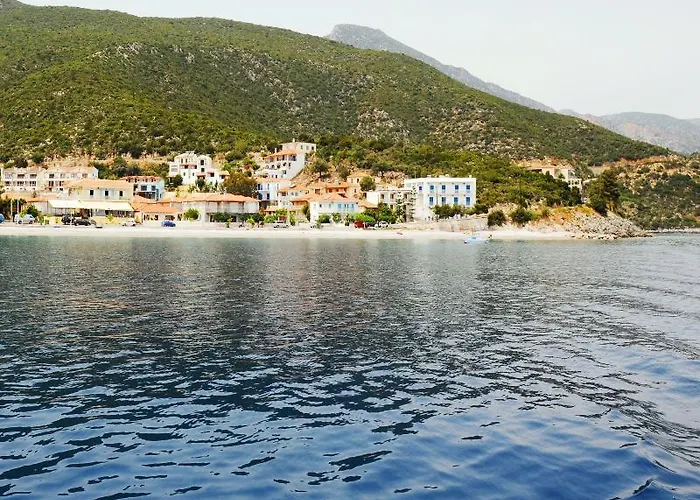 Paraskevas Hotell 3*