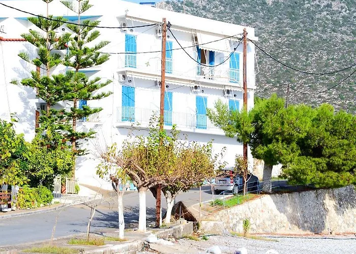 Paraskevas 3* Τυρός