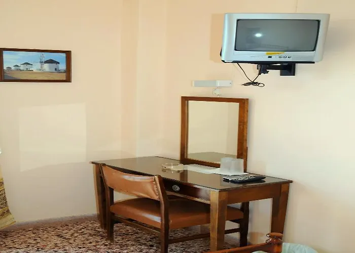 Paraskevas Τυρός